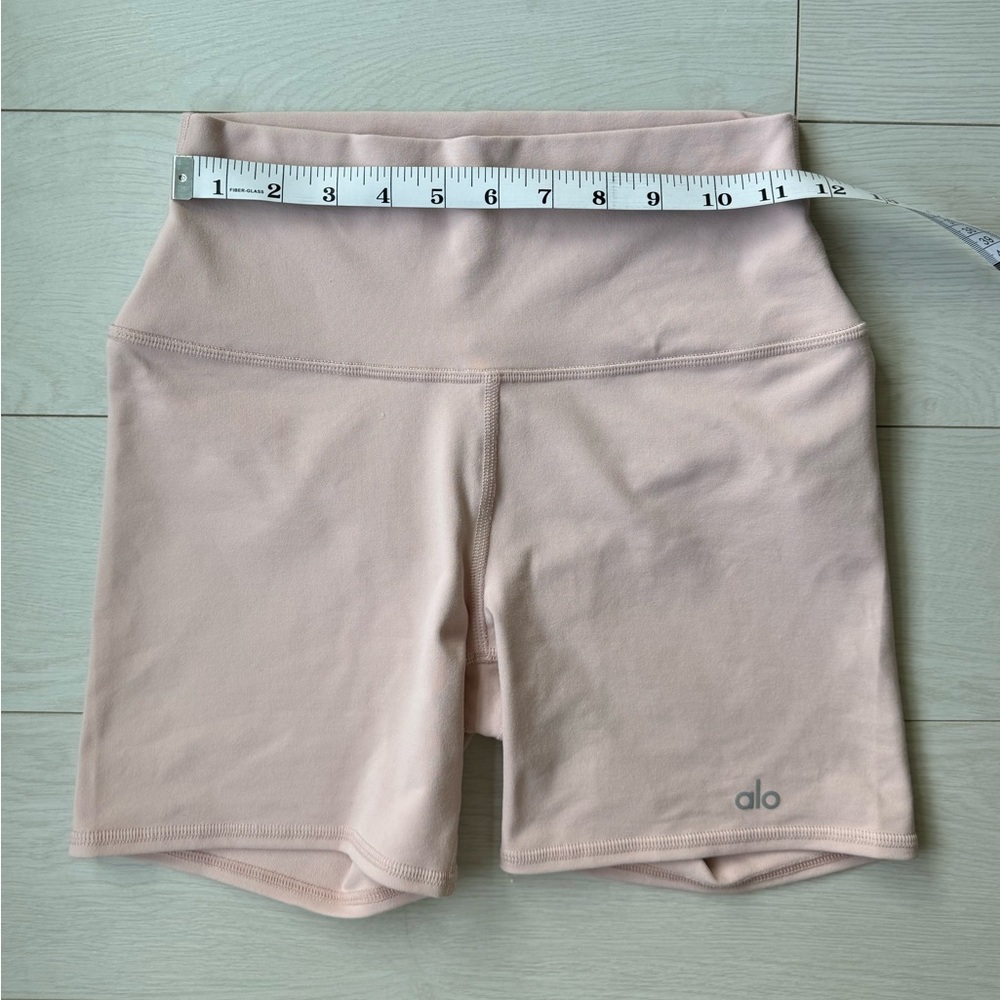 ALO Yoga 5" Airbrush High-Waist Biker Short Pink Quartz US S - Picture 9 of 9